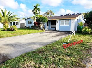 7904 Venetian St, Miramar, FL 33023