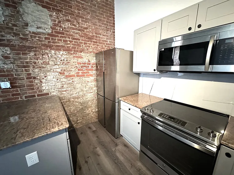 810 Monocacy St #405 — Photo 11