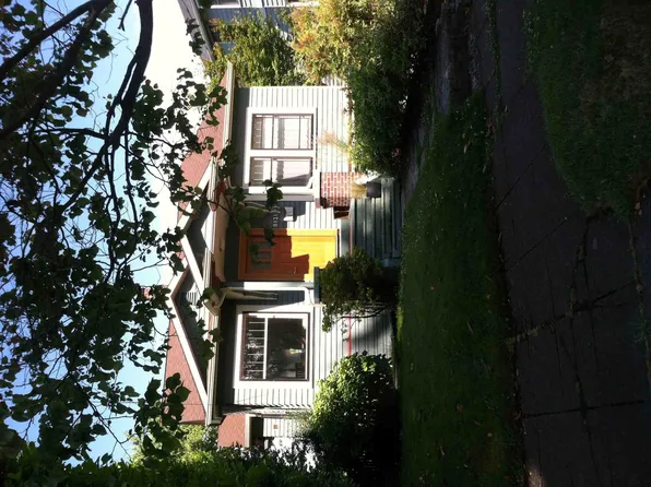 8121 Latona Ave NE, Seattle, WA 98115