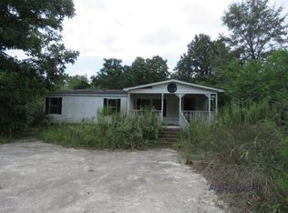 892 Silkhope Ln, Smoaks, SC 29481