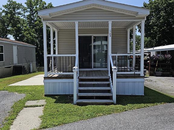 2nd image of 24 Olivers Park Dr