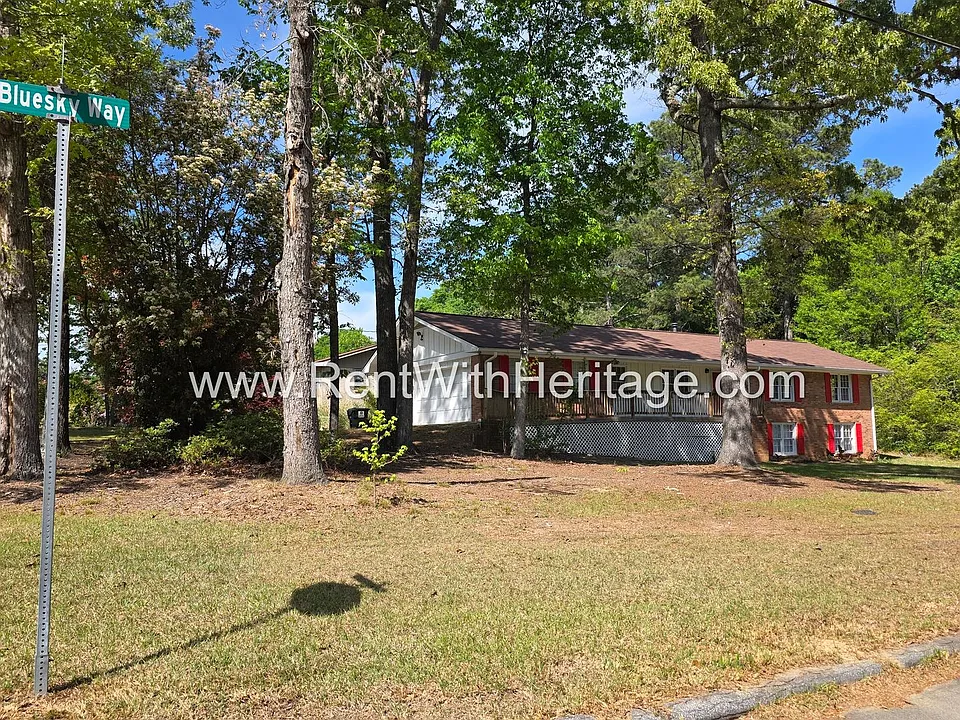 7016 Skyline Dr