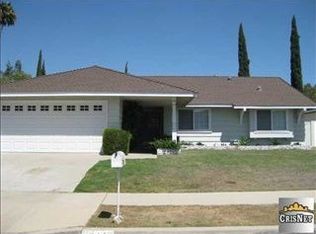 244 N Kanan Rd, Oak Park, CA 91377