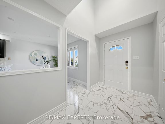 3rd image of 5910 Greensboro Dr #113