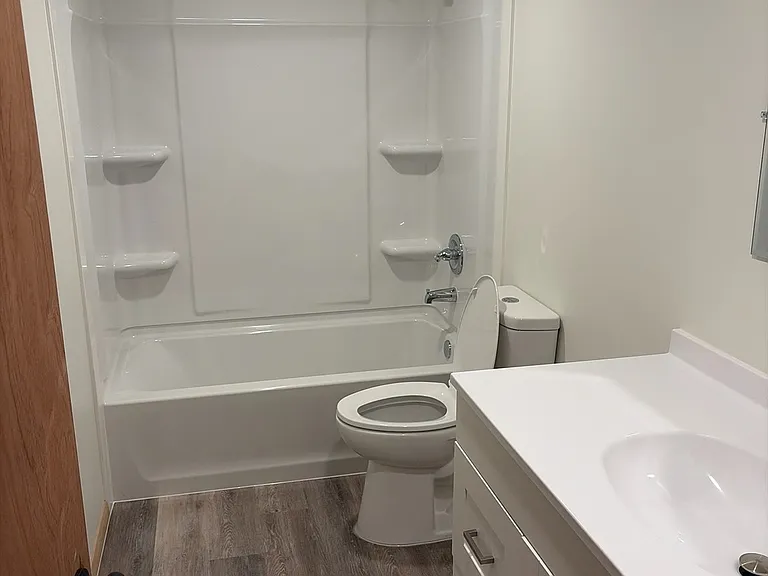 6532 N Drumheller St #6 — Photo 6