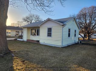 110 W 18th St, Grand Island, NE 68801