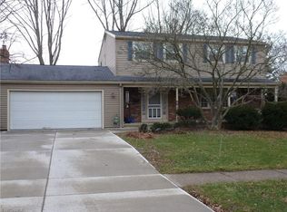 373 Windward Dr, Elyria, OH