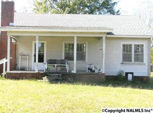 1035 Bald Mountain Cir, Gallant, AL 35972