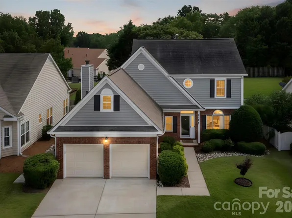 9128 Twilight Hill Ct, Charlotte, NC 28277