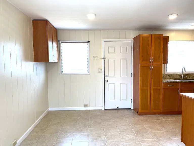 1825D Liliha St #D — Photo 6