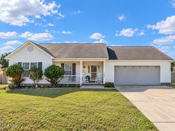 307 Haywood Drive, Richlands, NC 28574