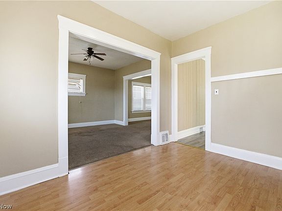 5th image of 3900 Lincoln Ave