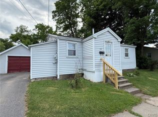 915 Arcadia Ave, Utica, NY 13502