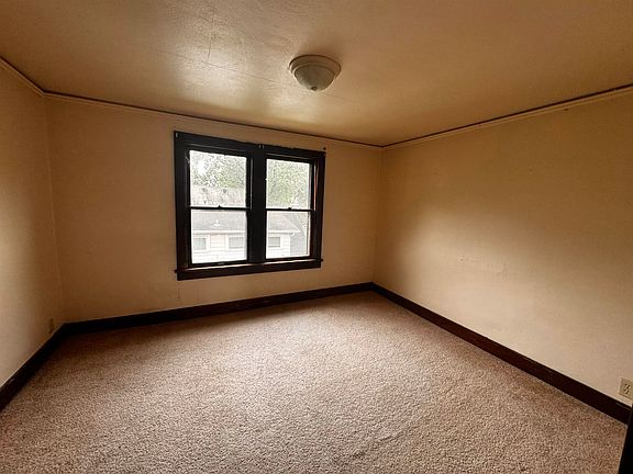 4th image of 1013 Colby St