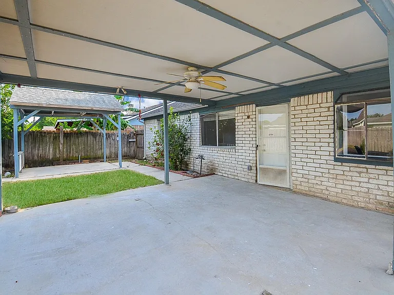 3722 Brier Gardens Dr — Photo 49