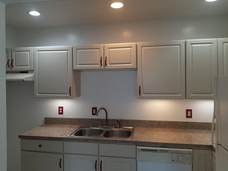 1st image of 1563 Tioga Ave