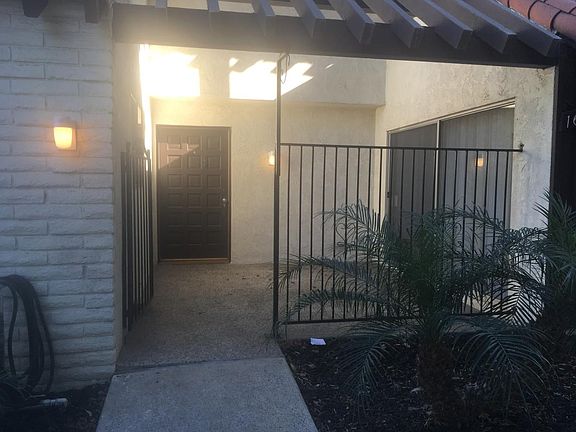 Front Entry - Exterior