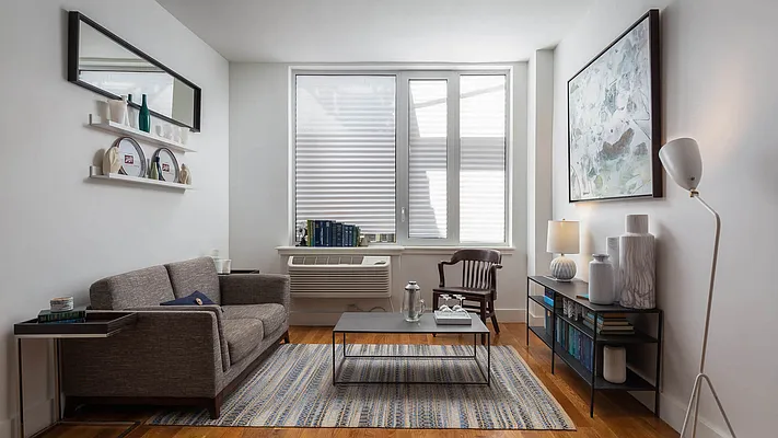 Rented by Nooklyn NYC LLC | media 25