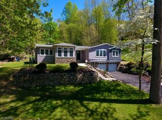 34 Dogwood Dr, Andover, NJ 07821