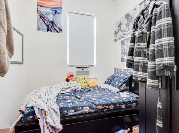 2020 Bleecker Street image 23 of 35