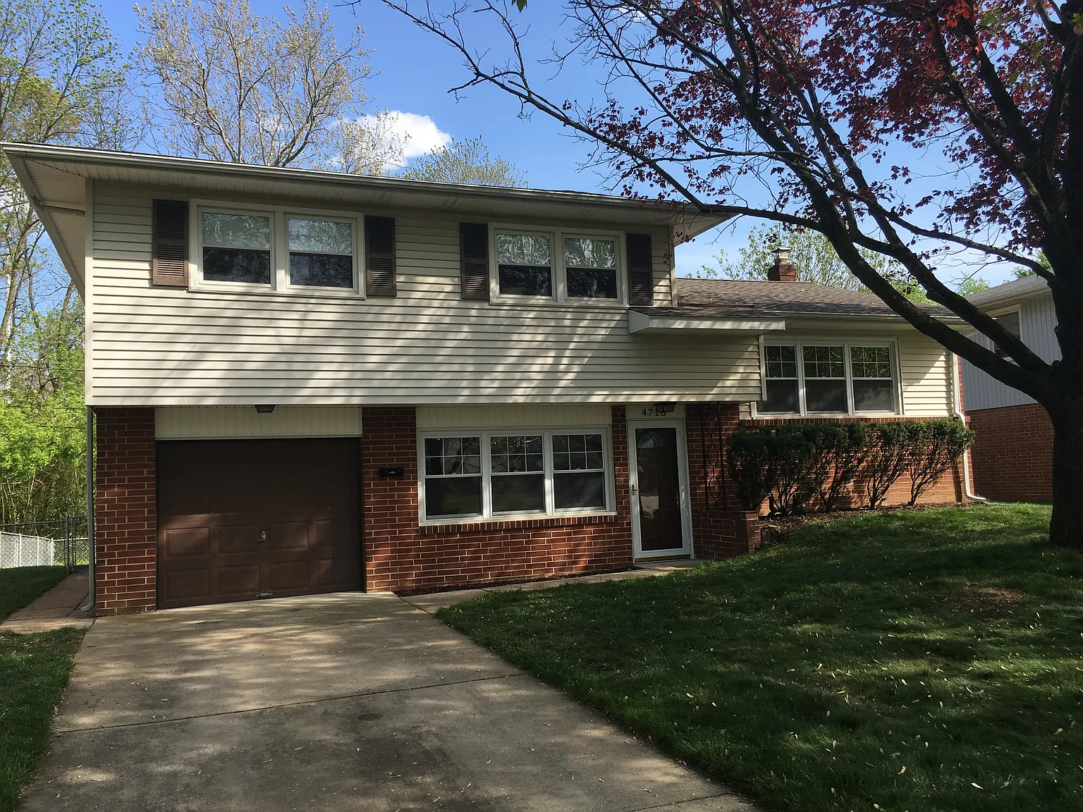 4718 Barker Rd photo 1