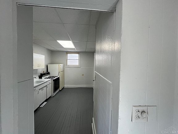 4th image of 6524 Parkland Ave #1
