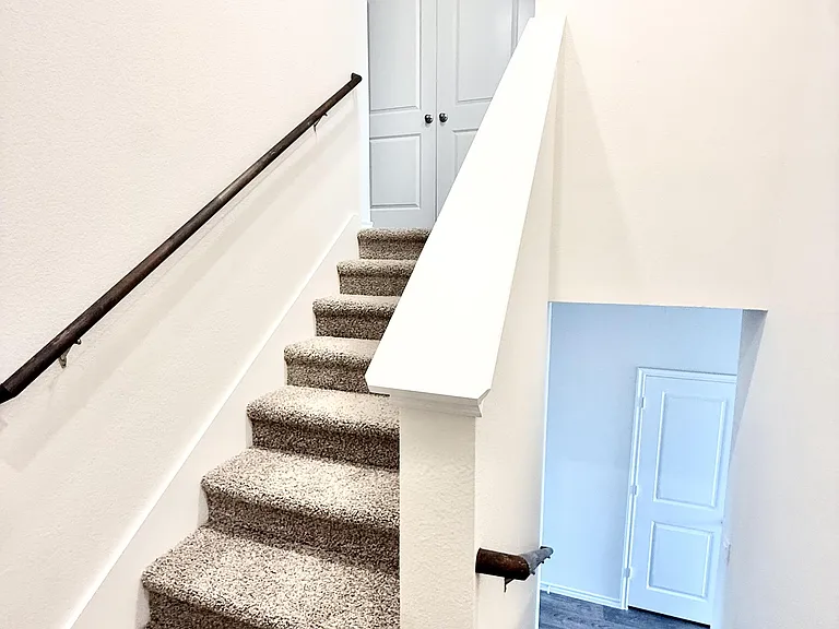 320 Cedar Ct — Photo 10
