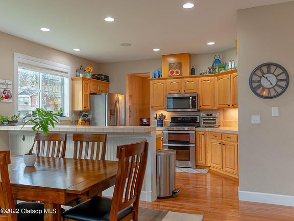 5th image of 92022 Hagen Dr