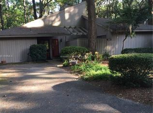 4 Columbine Ln, Hilton Head Island, SC 29928