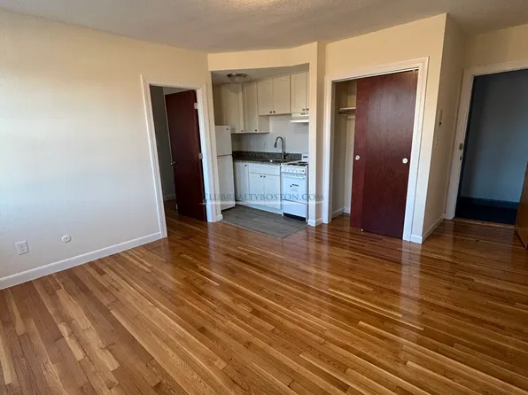 168 Beacon St #21, Boston, MA 02116