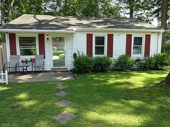 332 Shawen Dr, Hampton, VA 23669
