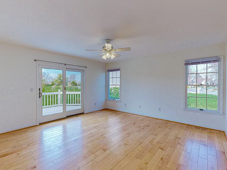 primary bedroom (first floor)