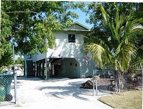1st image of 645 E Palm Ave