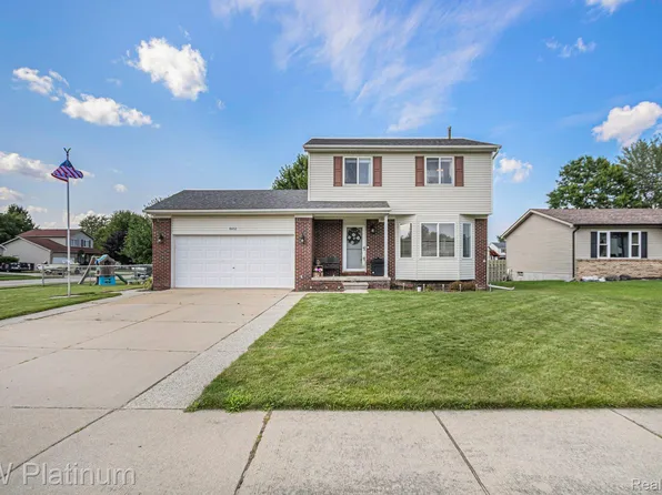 8432 Jordan Ln, Fair Haven, MI 48023
