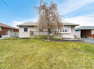 55 Morning Dew Dr, Brantford, ON N3R3P1