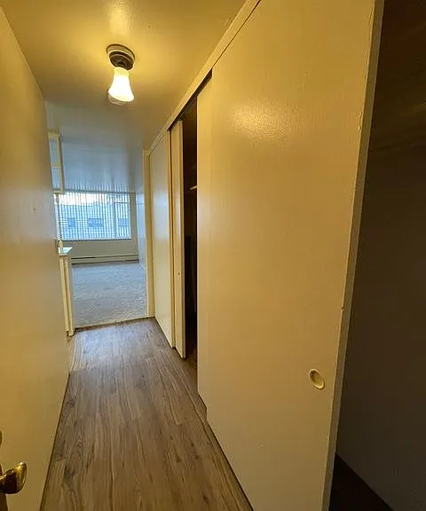 Executive House — Photo 22