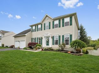 9 Cox Farm Rd, Burlington, NJ 08016