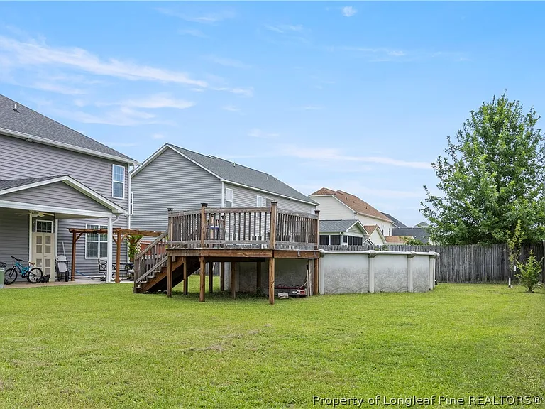 221 Fountain Grove Dr — Photo 27