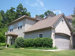 5295 Pebble Ln, Crystal Lake, IL 60012