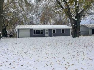 443 Nantucket Rd, Valparaiso, IN 46385