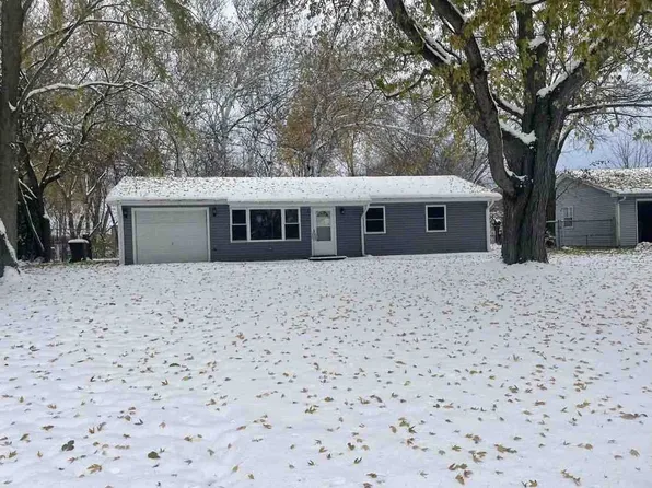 443 Nantucket Rd, Valparaiso, IN 46385