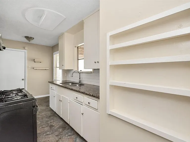 6610 Granite St — Photo 5
