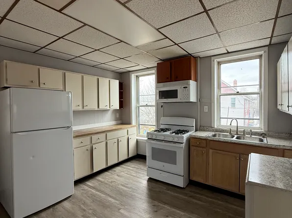 1845 6th Ave APT 2, Watervliet, NY 12189