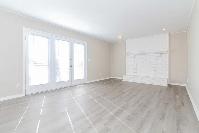 4 bed, 3.5 bath, 3040 sqft, $2,995 — Photo 2