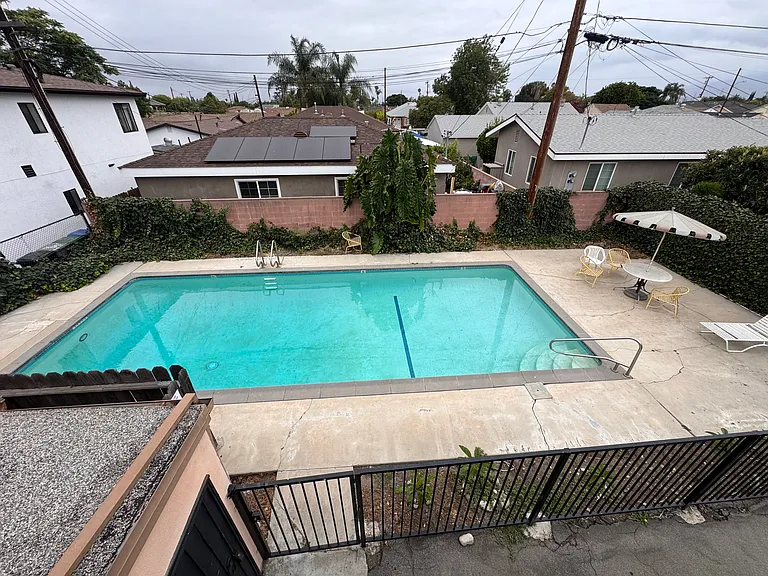 4051 La Rica Ave #12 — Photo 11