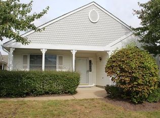 189 Tanager Dr, Monroe Township, NJ 08831