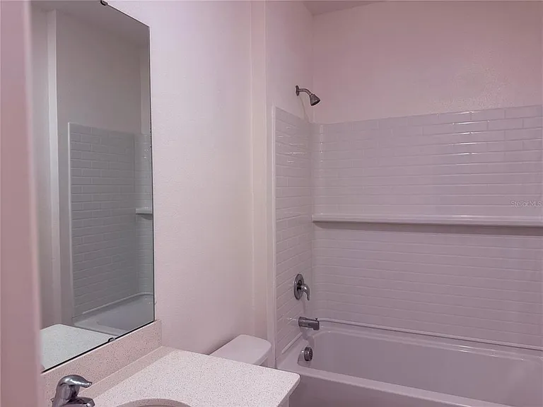 1305 Stockwell Ave — Photo 10