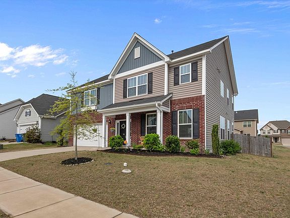 2nd image of 741 N Pinewalk Way