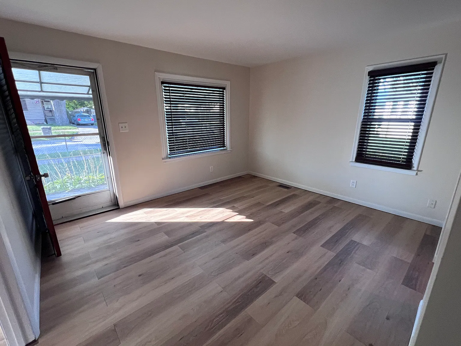 3 bed, 1150 sqft, $1,550 — Photo 4