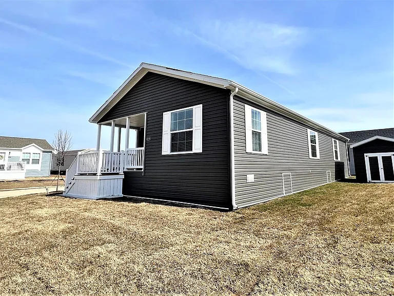 16181 Lancaster Way — Photo 26